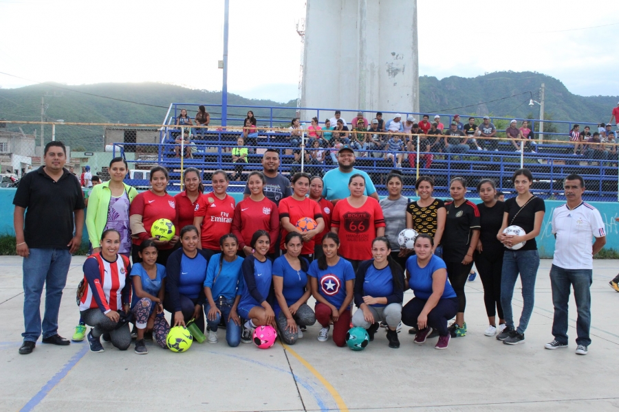 Final Femenil de Futbol Rápido en la Delegación El Rincón