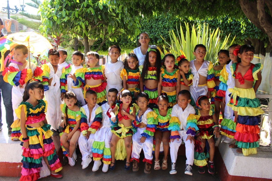 Colorido Desfile de Primavera Zapotiltic 2019