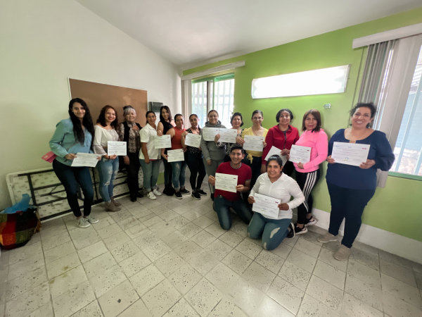 Clausuran curso de “ Masaje Holístico ” en Huescalapa.