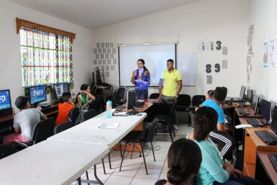 Jóvenes inician curso gratuito “Básico de Word”