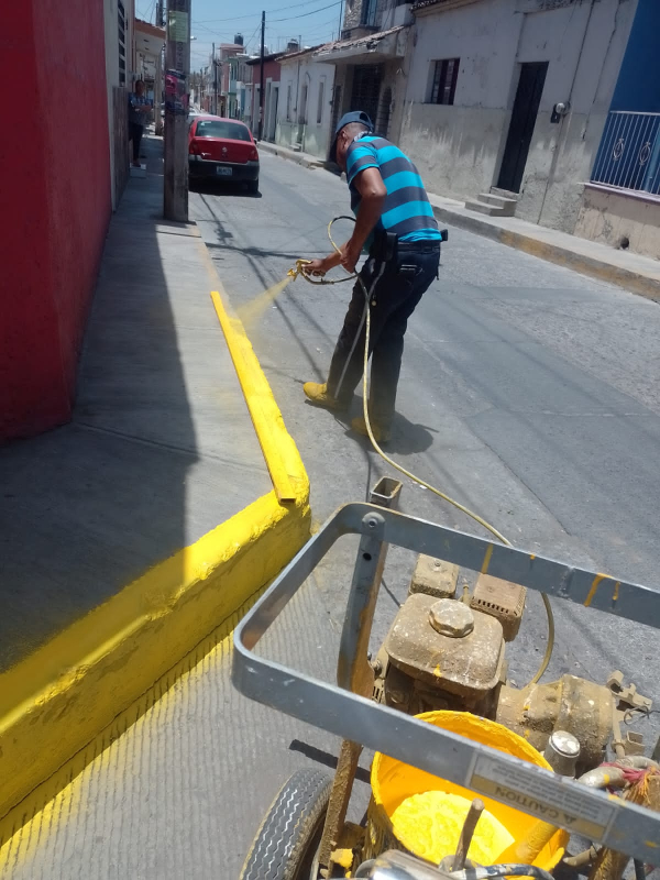 Inician trabajos de balizamiento en la ciudad.