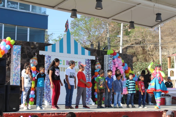Celebran el Día del Niño en Huescalapa