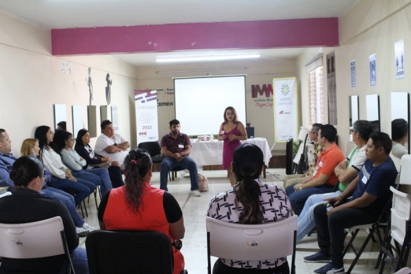 Imparten el taller “Protocolo Cero” a servidores públicos de Zapotiltic