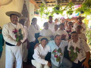 Panchito Sedano Visita a la Comunidad Indígena de Tuxpan